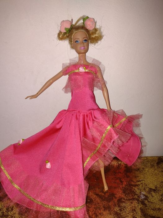 дрехи за кукли Барби и Кен