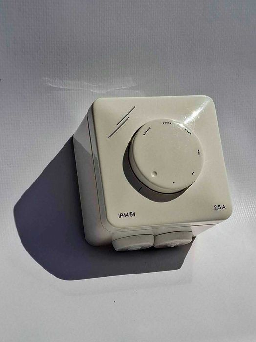 Регулатор за вентилатор монофазен 2,5 А