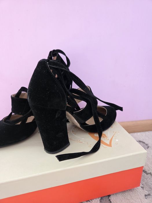 Обувки на всичко токче