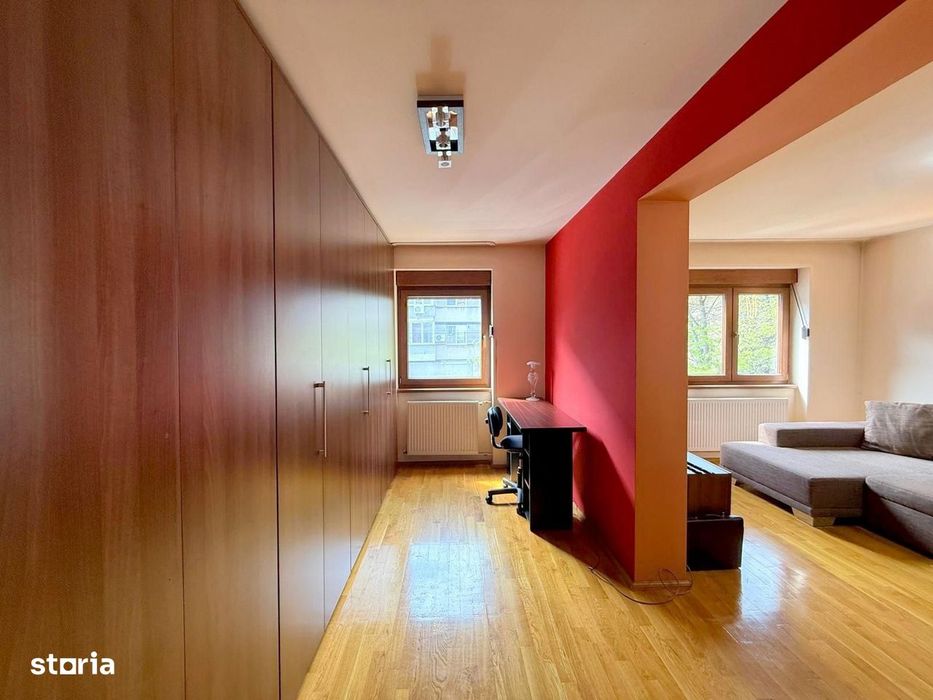 Apartament 4 camere de vânzare – zona Medicina, etaj 1, cu garaj înscr