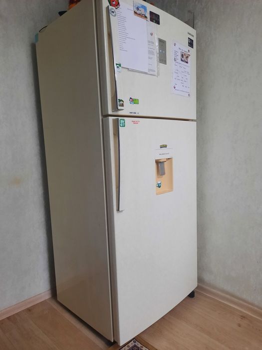 Продам  холодильник