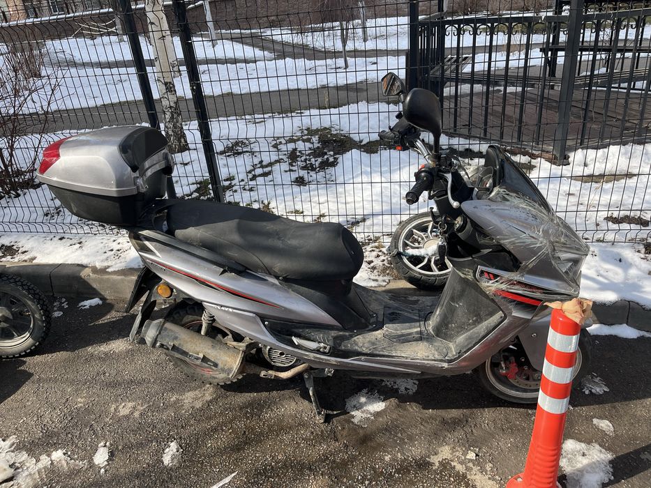 Мопед сатылады срочна