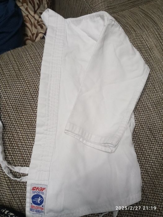 Продается кимоно белое