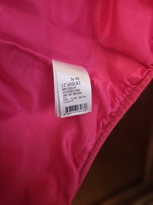 Geaca fete fetite 3-4 ani 98-104 primavara toamna in stare buna.sta