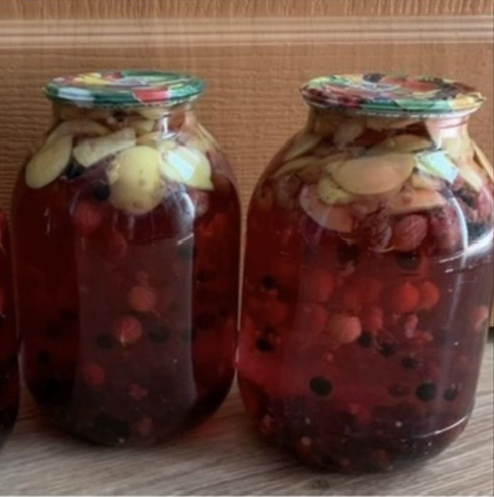 Компоты ассорти свежий