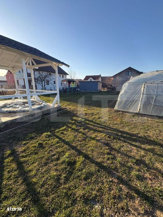 Teren intravilan de vanzare, zona Zavoaie