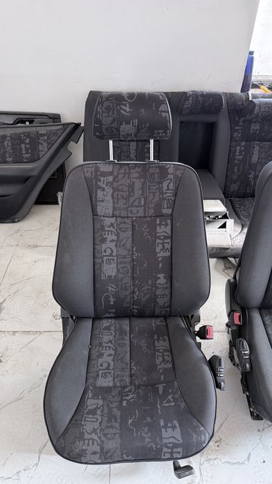 Салон на Mercedes benz W210