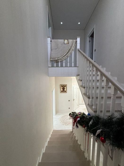 Продажа 4 комн квартиры