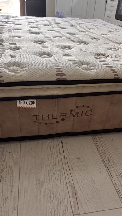 Продавам матрак  180х200