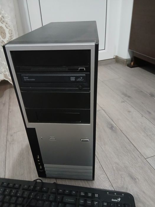 Calculator si tastatura de vinzare