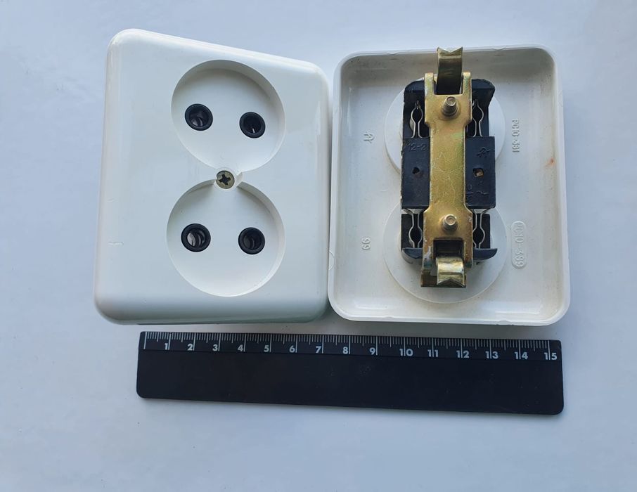 Продам розетки (разные)