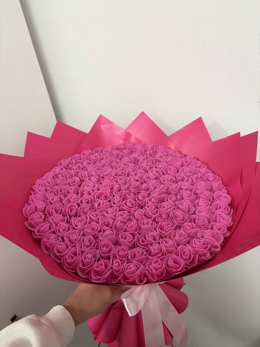 Buchet 101 trandafiri roșii din săpun Cadou romantic