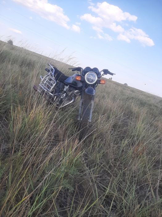 Мотоцикл сатам 200куб
