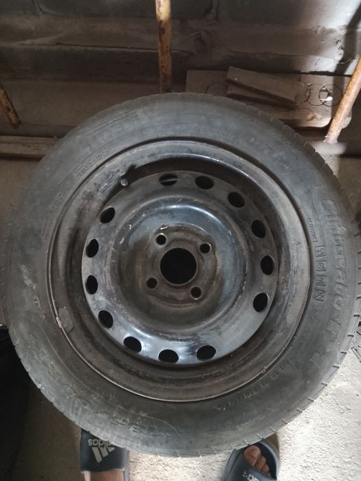 Продам запаску 185/60/14