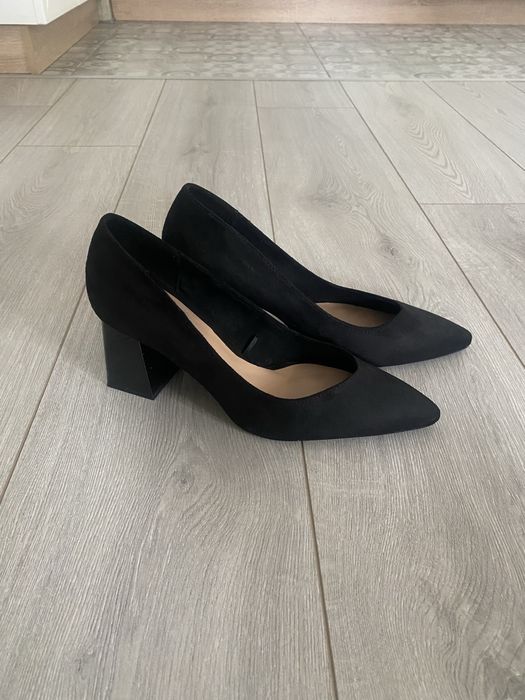 Обувки с ток Stradivarius