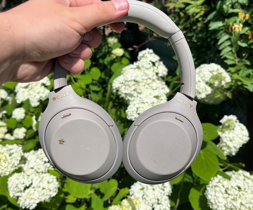 Продам Sony WH-1000 XM4