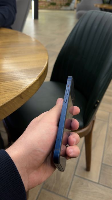 продам Iphone 12 128