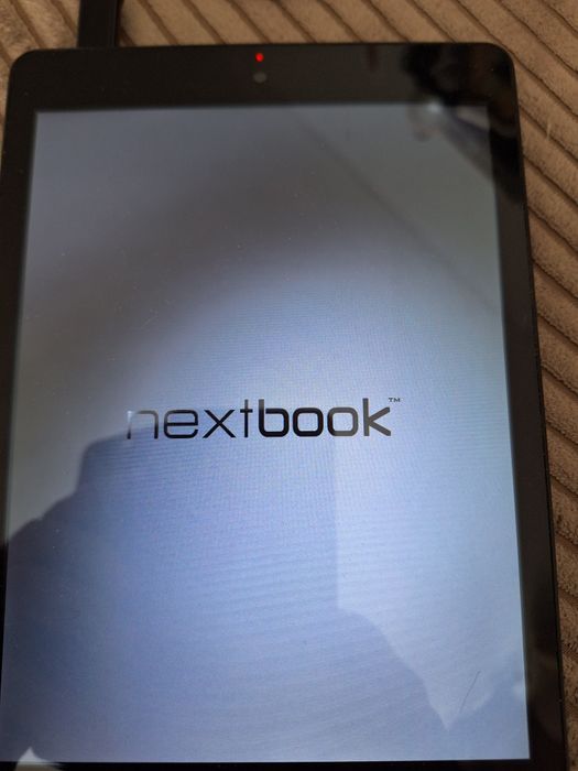 Продавам таблет Next book
