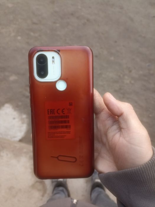 Redmi A1+xotira 32 aybi yoq batareya 1 kunga yetadi