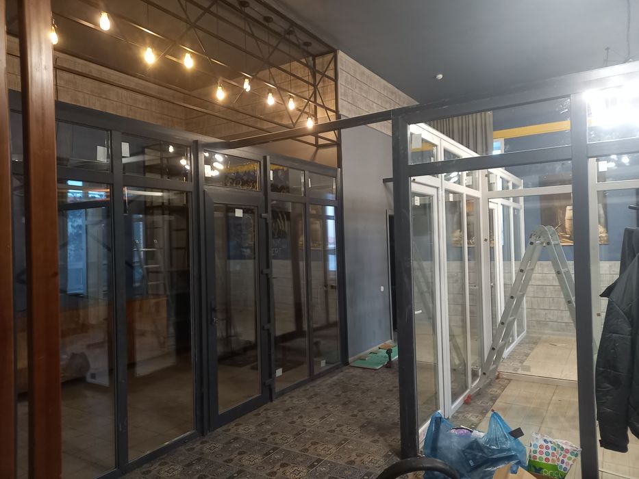 Окна пластиковые и алюминий