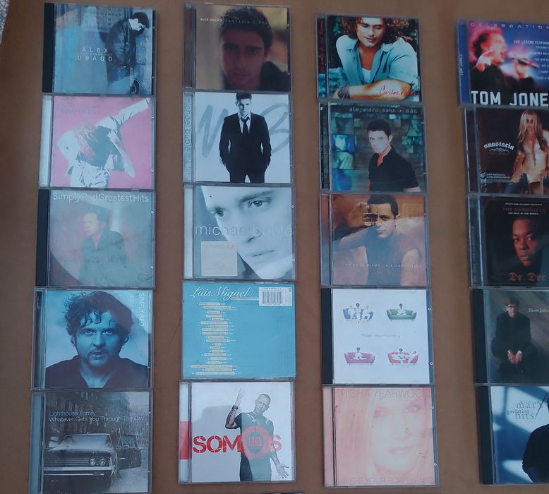Lot cd uri originale în stare foarte buna