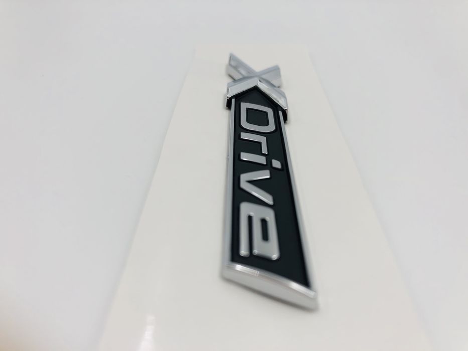 Emblema BMW X-drive model nou