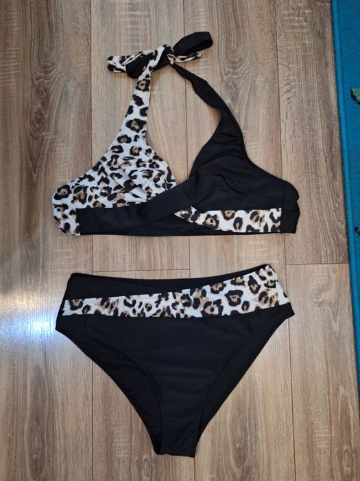 Costum de baie marime XL