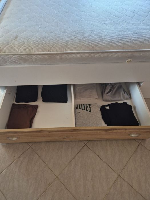 Продавам спалня 160×200