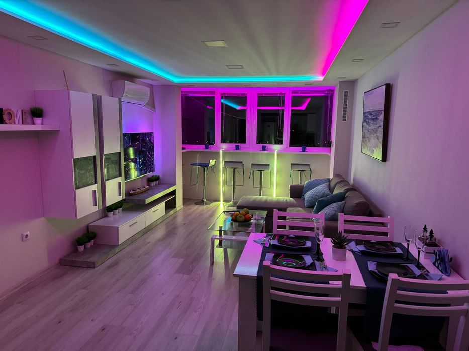 Дава се под наем Двустаен апартамент в Бургас, Център - 56 кв.м за 40.8 € - Снимка #8