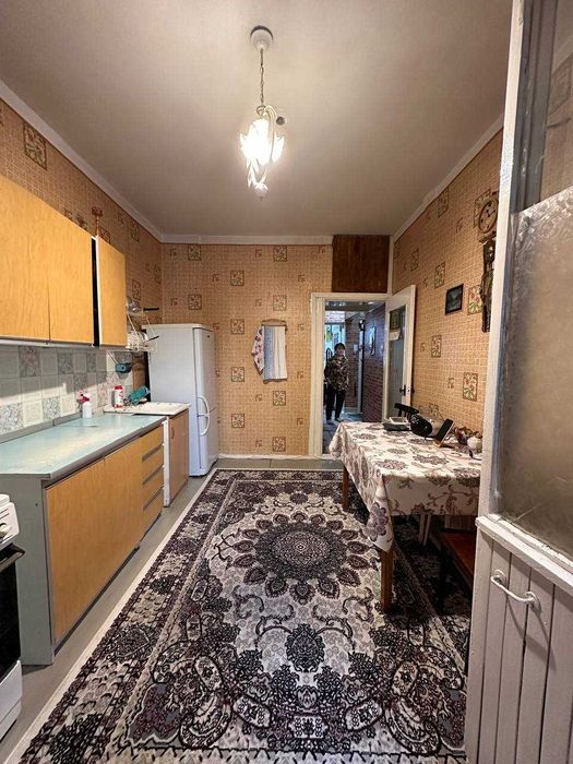 Продается квартира Мавлон Риези