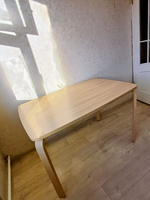 Продам Стол кухонный