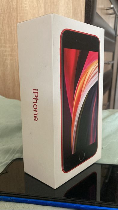 iPhone SE 2 поколения