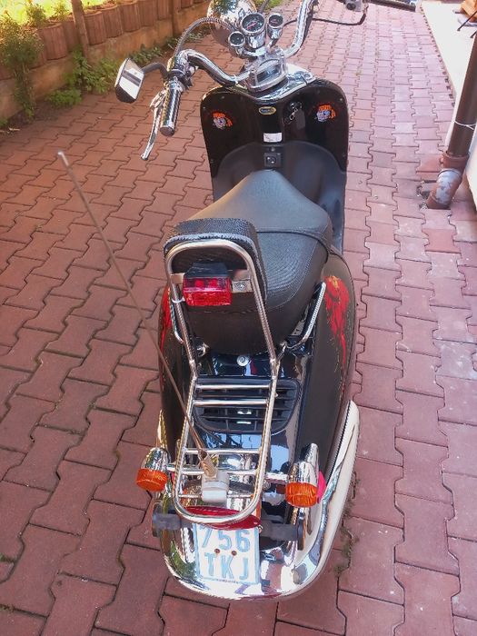 Vând scuter retro motor de 50, APRILIA , CU ACTE