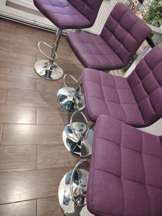 Vând 4  scaune bucătărie