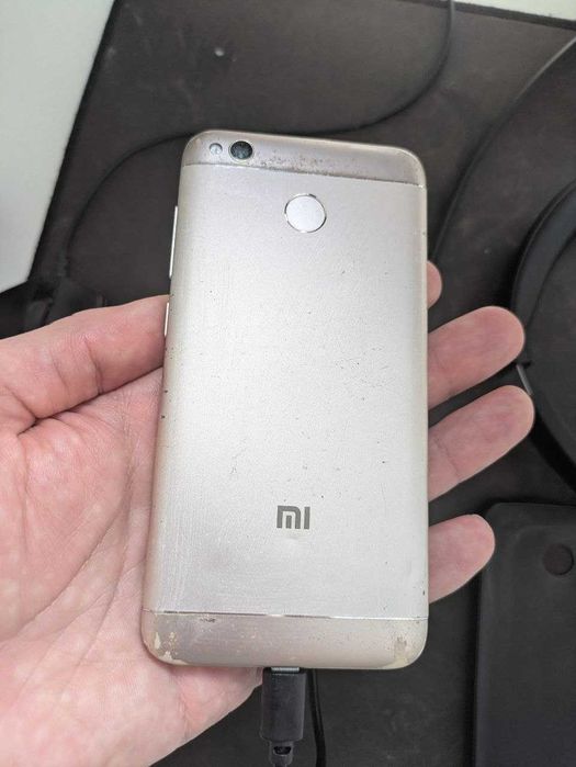 Телефон Redmi 4X