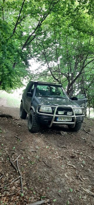 SUZUKI Grand Vitara 2001 — imagine 3