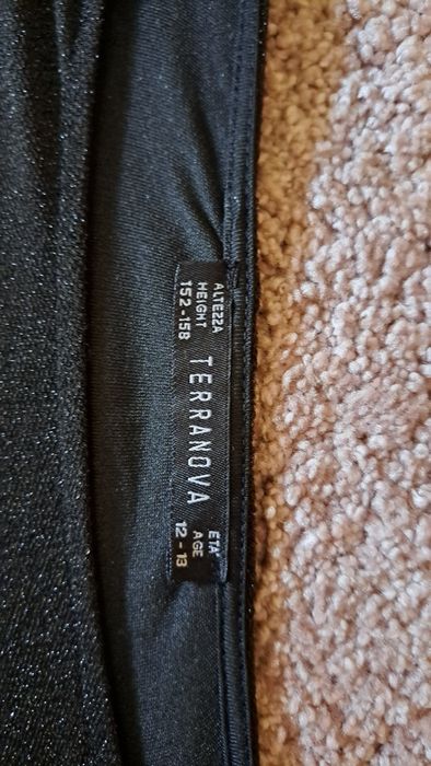 Прекрасна черна блестяща рокля - 12-13 години