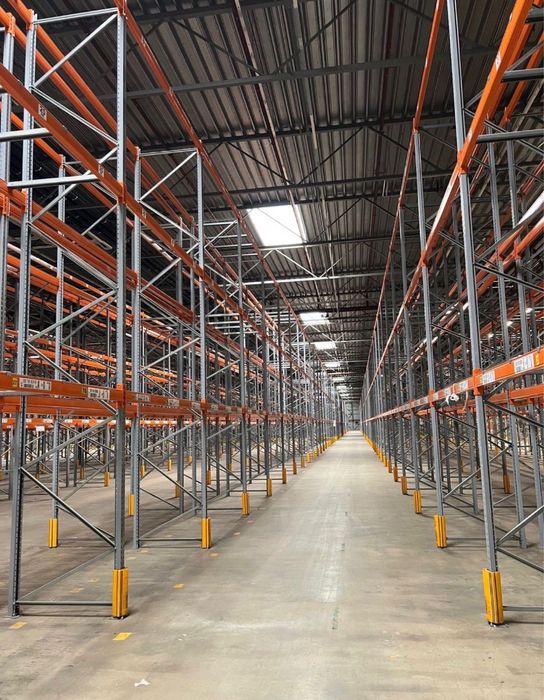 Rafturi metalice industriale