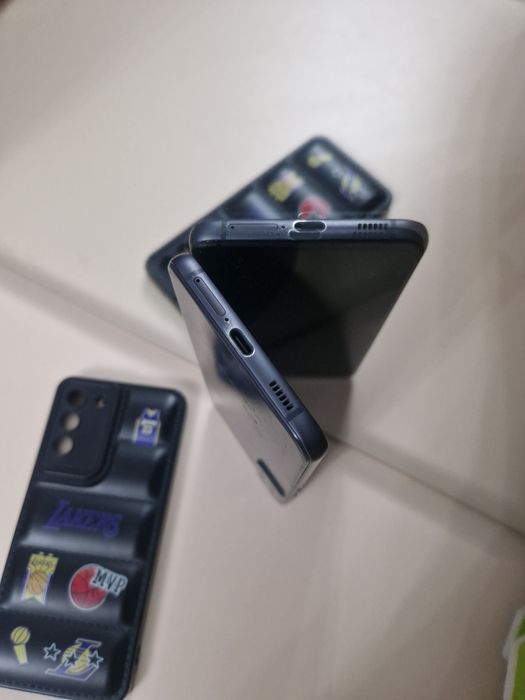 Продам Samsung Galaxy S21 FE 5G Snapdragon 888