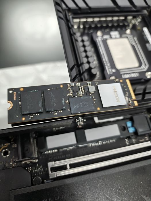 SSD PCIe Gen 5 Crucial T705 4TB