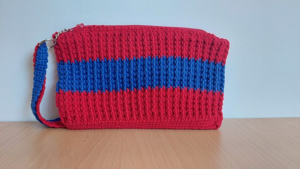 Плетени несесери