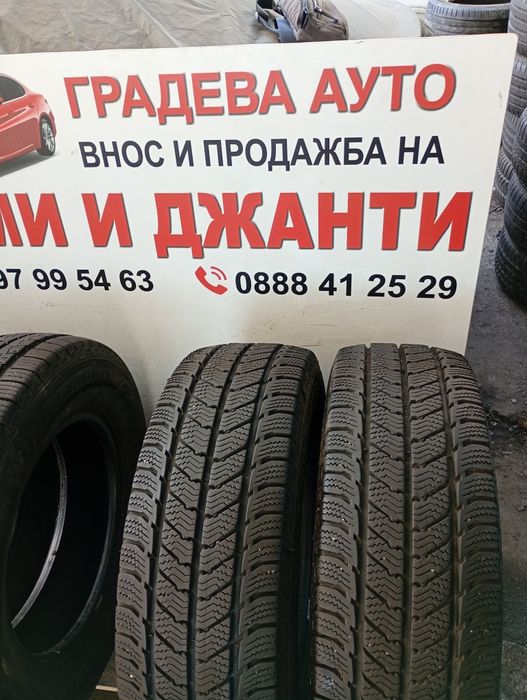Топ състояние 2бр.235/65/16С Semperit VG3 dot2424