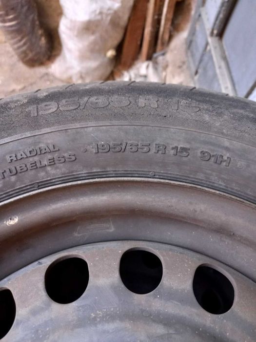 Оригинални джанти за Mercedes 15" със стари летни гуми Continental