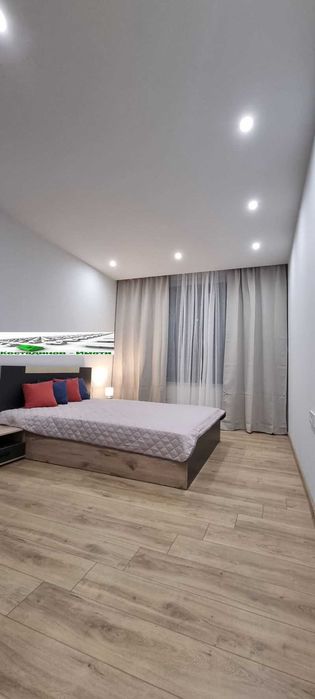 Дава се под наем Тристаен апартамент в Пловдив, Съдийски - 110 кв.м за 867 € - Снимка #6