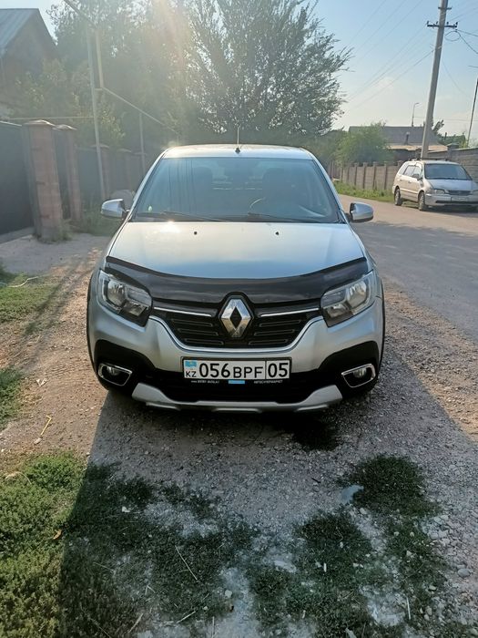 Продаю Рено Логан
