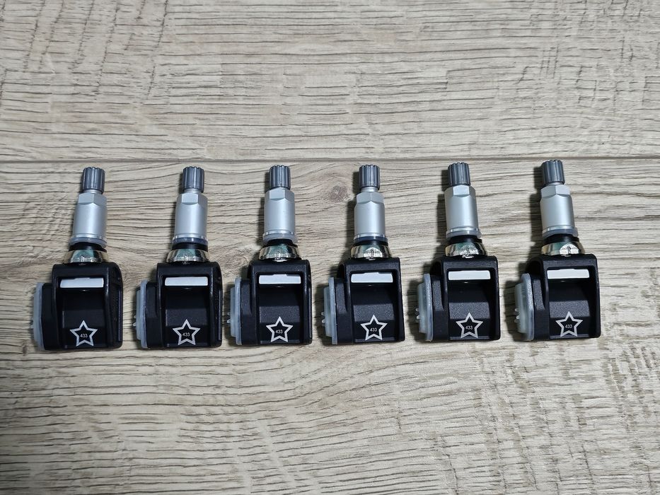 Датчици налягане гуми Aston Martin BMW F40G42NB2U06F74 W223 W206