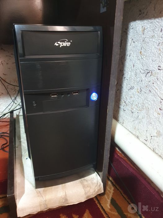 Игровой компютор сотилади 120$.