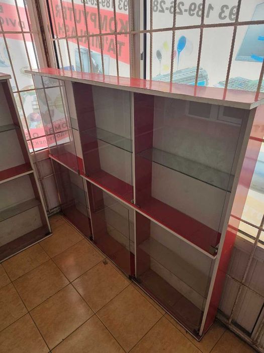 Срочно продам мебель для магазина б/у