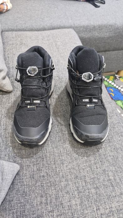 Adidas  Terrex mărimea 32