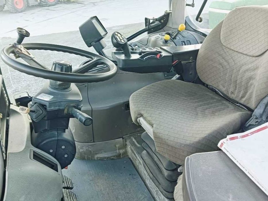 Трактор колесный Case IH Maxxum 140